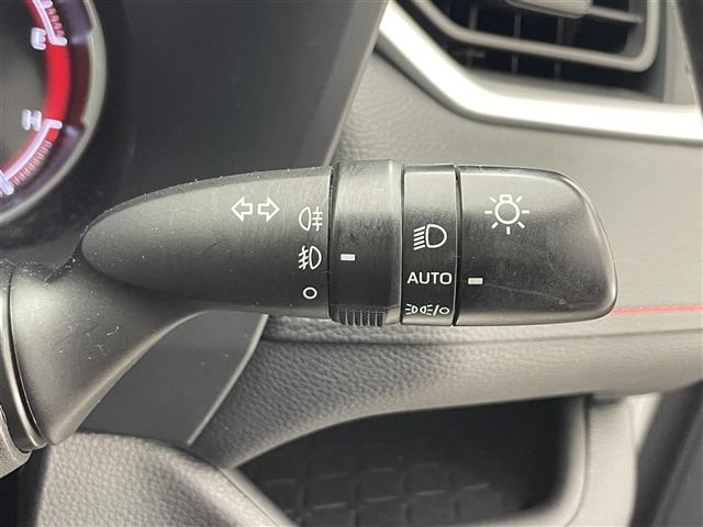 Toyota RAV4 2021 7654503-10