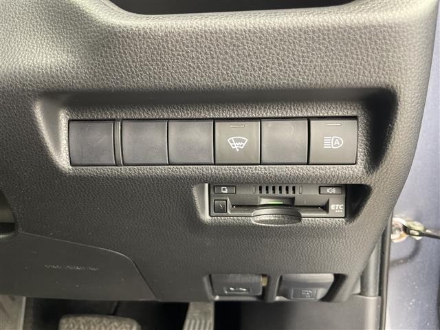 Toyota RAV4 2021 7654525-15
