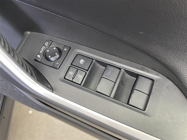 Toyota RAV4 2021 7654525-8