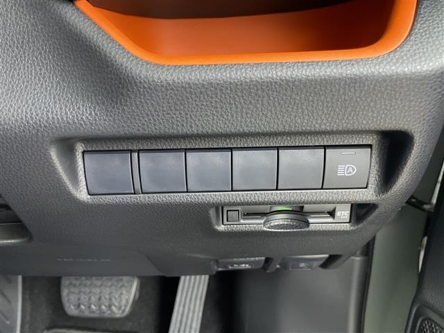 Toyota RAV4 2021 7654526-20