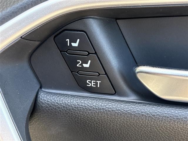 Toyota RAV4 2019 7654566-5