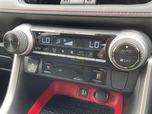 Toyota RAV4 2023 7654618-12