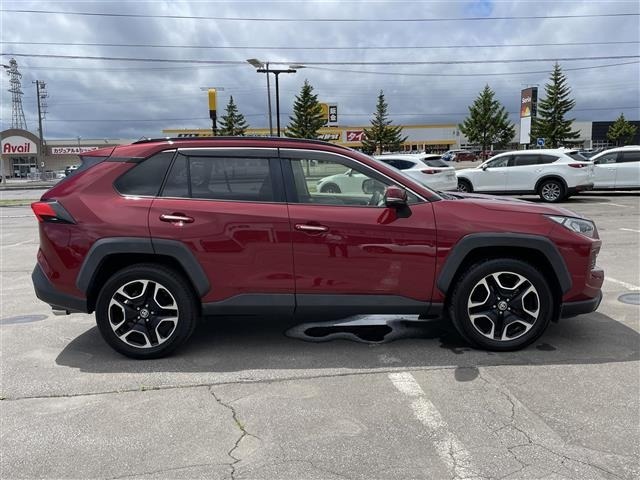 Toyota RAV4 2019 7654623-4
