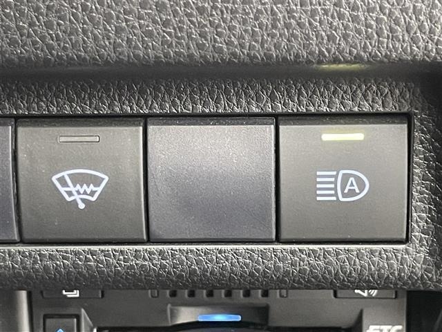 Toyota RAV4 2021 7654624-10