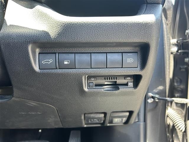 Toyota RAV4 2021 7654680-9
