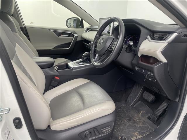 Toyota RAV4 2021 7654709-4