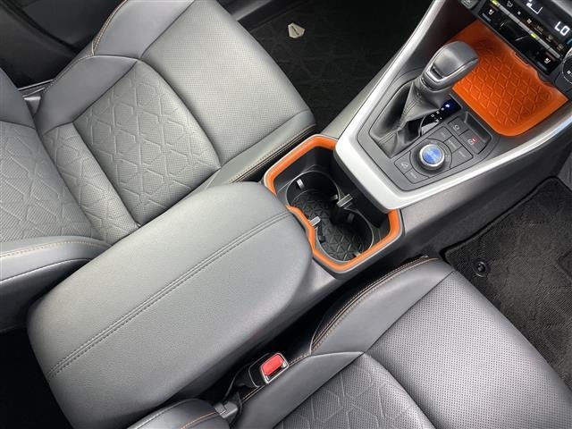 Toyota RAV4 2022 7654759-3