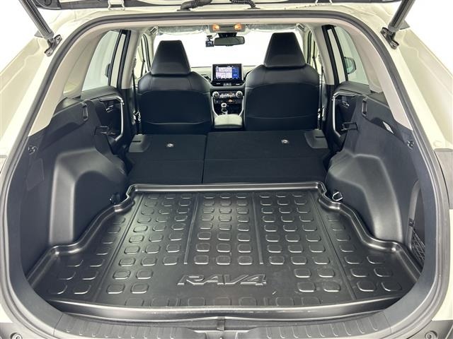 Toyota RAV4 2021 7654810-10