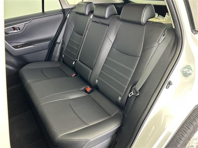 Toyota RAV4 2021 7654810-22