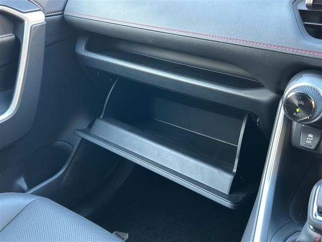 Toyota RAV4 2021 7654826-11