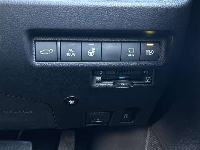 Toyota RAV4 2021 7654826-12