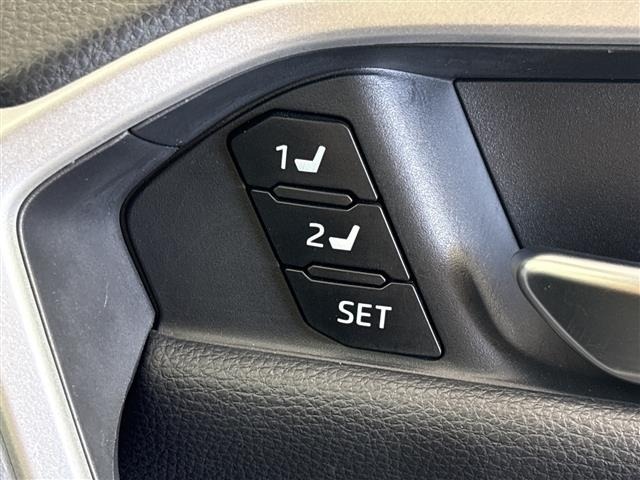 Toyota RAV4 2019 7654841-9