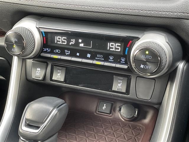 Toyota RAV4 2021 7654854-8
