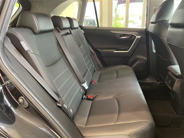 Toyota RAV4 2021 7654885-9