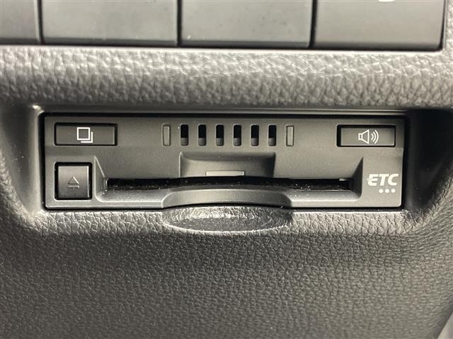 Toyota RAV4 2021 7654924-18