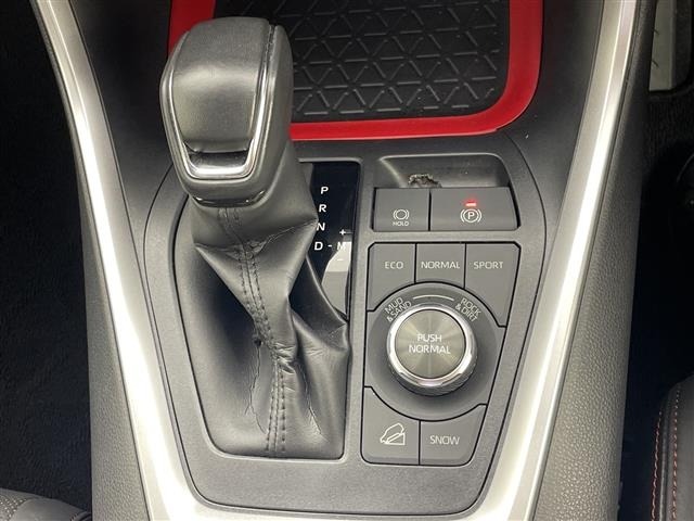Toyota RAV4 2021 7654924-9