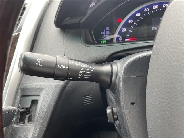Toyota SAI 2013 7655981-12
