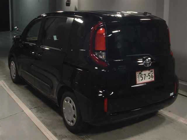 Toyota SIENTA 2023 7657510-1
