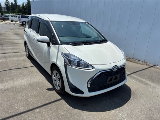 Toyota SIENTA 2021 7657546-0