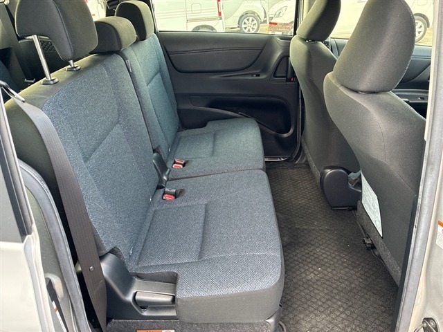 Toyota SIENTA 2018 7657547-6
