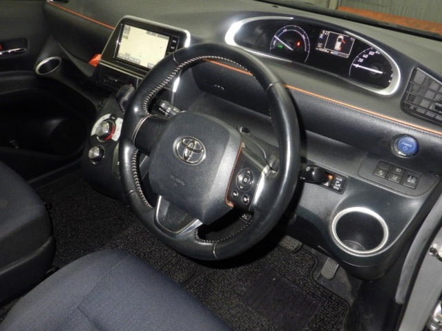 Toyota SIENTA 2017 7657557-3
