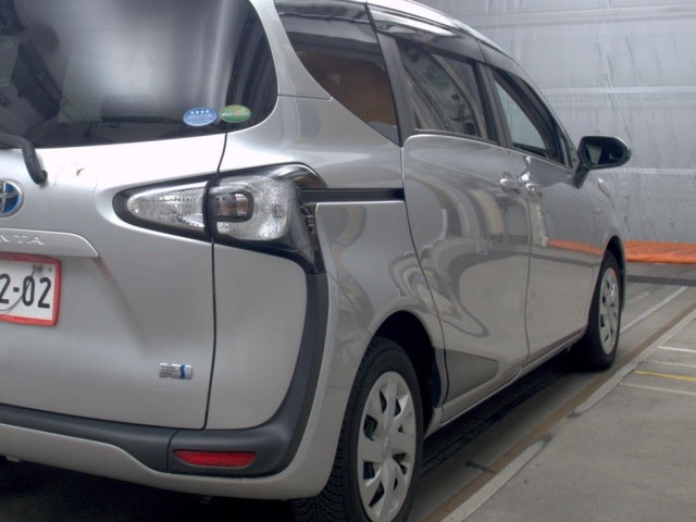 Toyota SIENTA 2017 7657557-5