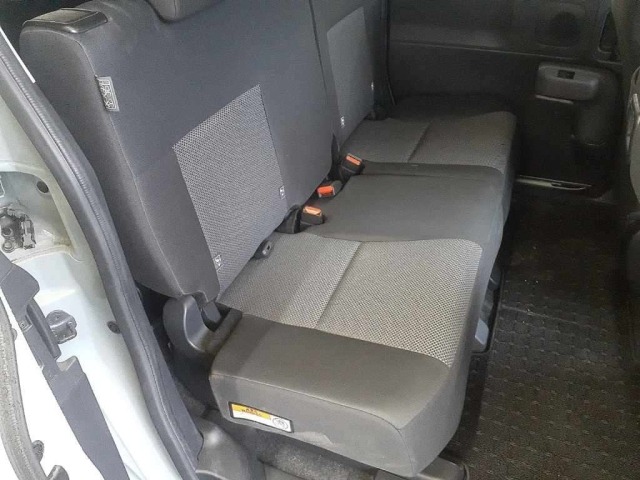 Toyota SIENTA 2025 7657570-10