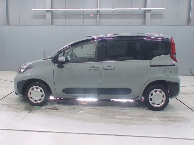 Toyota SIENTA 2025 7657570-4