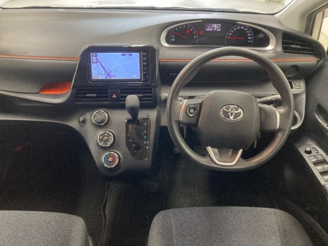 Toyota SIENTA 2015 7657571-3