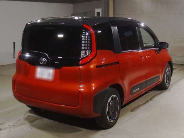 Toyota SIENTA 2024 7657574-1