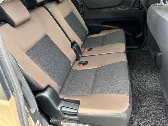 Toyota SIENTA 2021 7657586-8