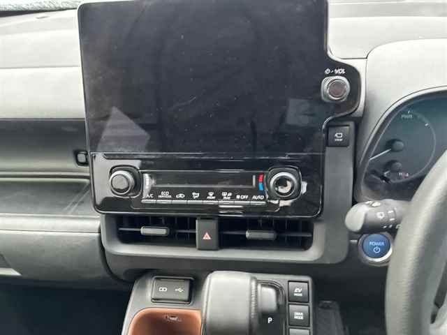 Toyota SIENTA 2024 7657592-6