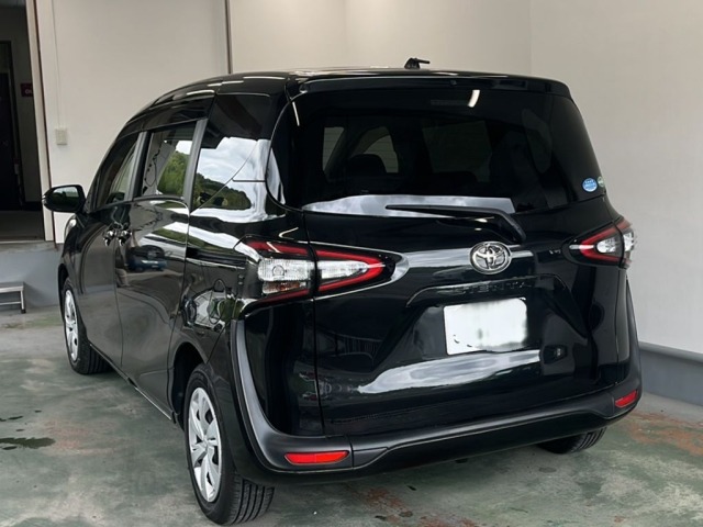 Toyota SIENTA 2015 7657593-1