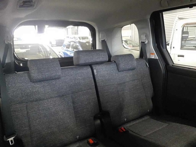 Toyota SIENTA 2022 7657604-11