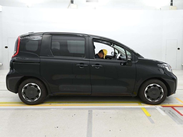 Toyota SIENTA 2022 7657604-3