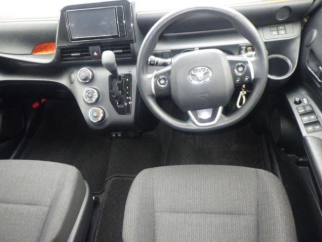 Toyota SIENTA 2020 7657623-3