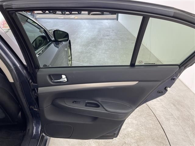 Nissan SKYLINE 2010 7659268-10