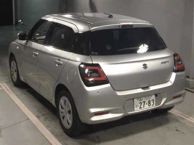 Suzuki SWIFT 2024 7658496-1