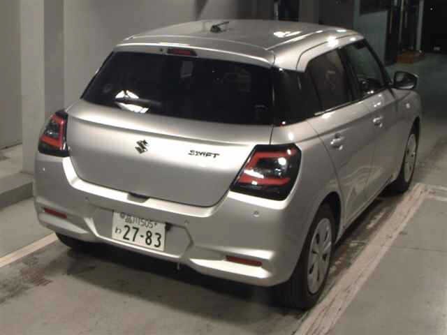 Suzuki SWIFT 2024 7658496-5