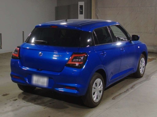 Suzuki SWIFT 2024 7658520-1