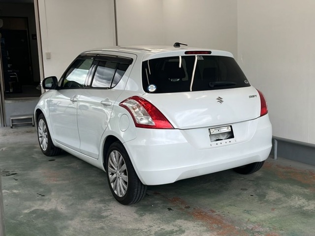 Suzuki SWIFT 2011 7658526-1