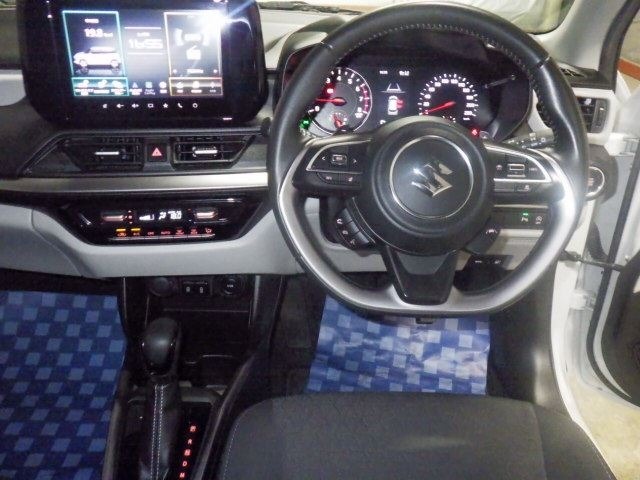 Suzuki SWIFT 2024 7658534-4