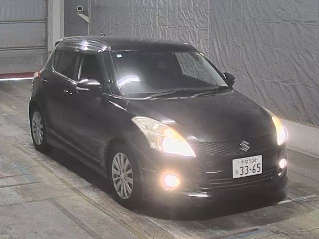 Suzuki SWIFT 2012 7658536-7