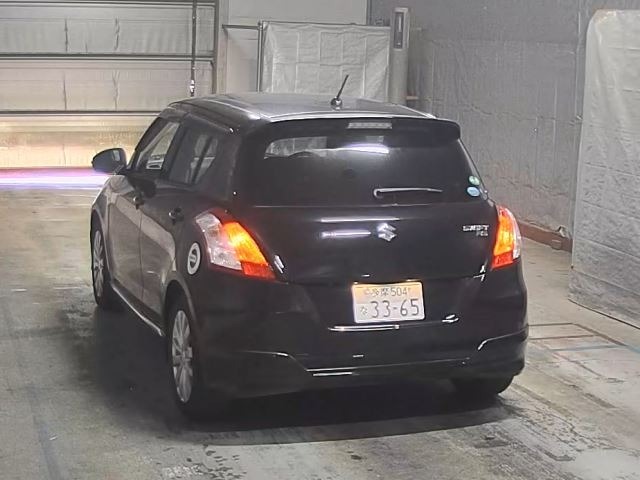 Suzuki SWIFT 2012 7658536-8