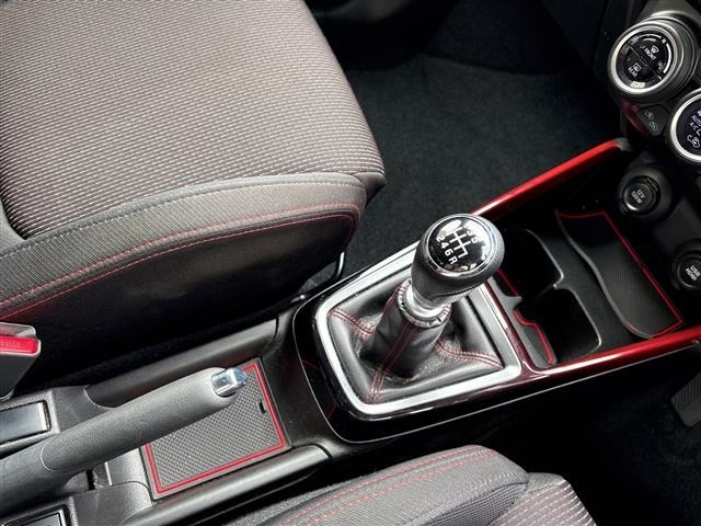 Suzuki SWIFT 2022 7658559-21