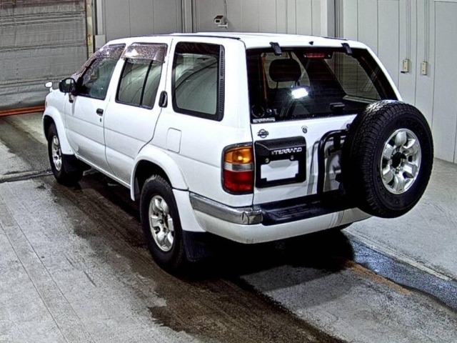 Nissan TERRANO 1997 7645606-1