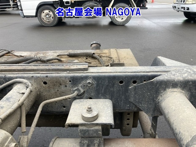 Mazda TITAN 2000 7646462-18