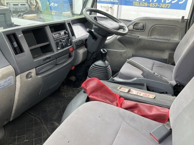 Mazda TITAN 2011 7646471-5