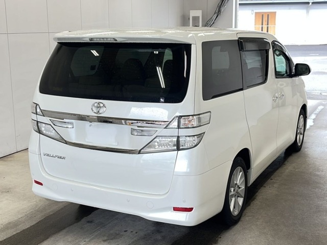 Toyota VELLFIRE 2012 7657867-1