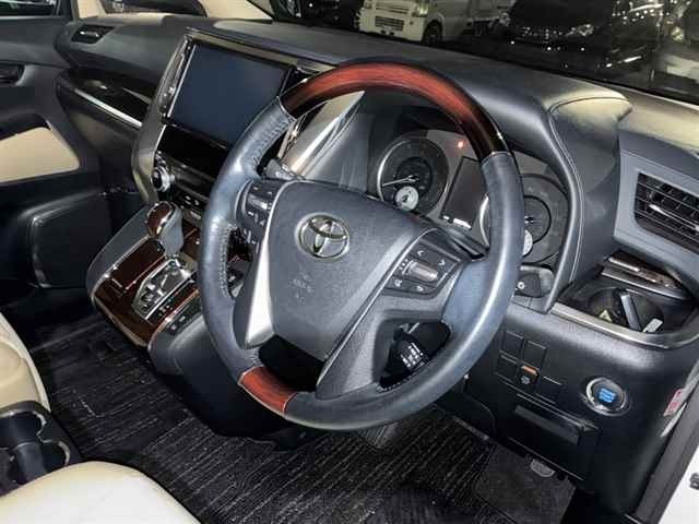 Toyota VELLFIRE 2017 7657875-3